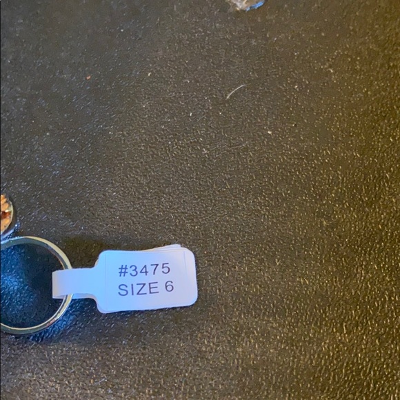 Ring - Picture 3 of 3